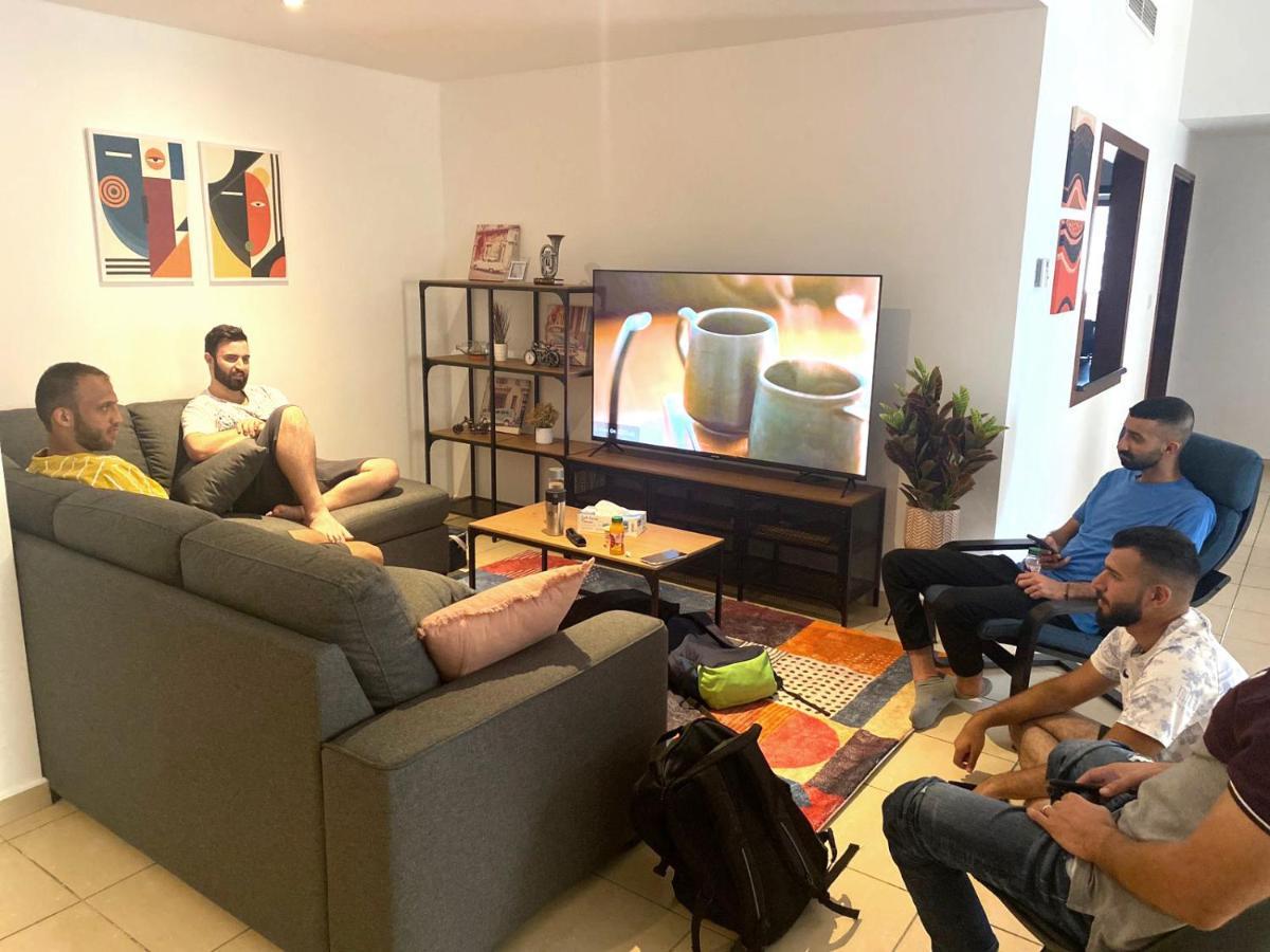 Grays Hostel By Haly Dubai Luaran gambar